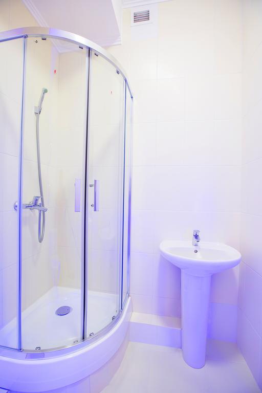 Sky Hostel อัลมาตี ภายนอก รูปภาพ