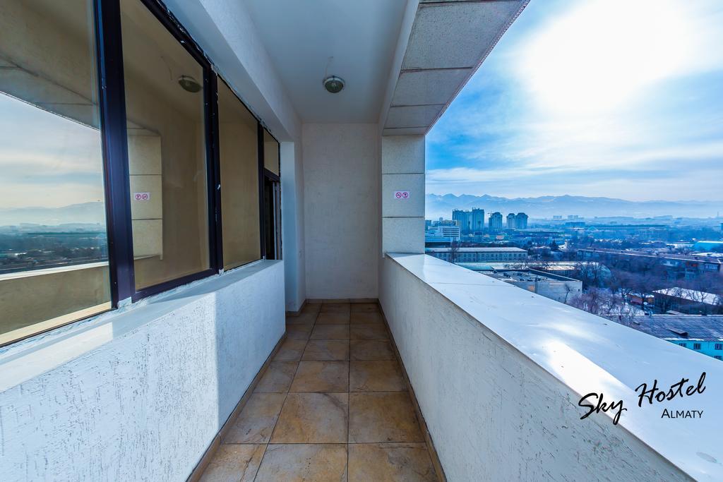 Sky Hostel อัลมาตี ภายนอก รูปภาพ