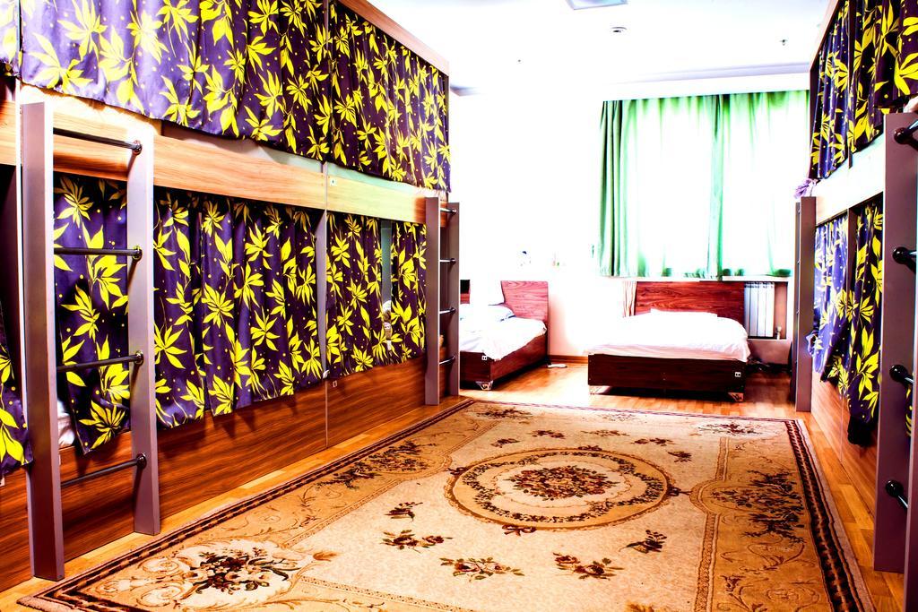 Sky Hostel อัลมาตี ภายนอก รูปภาพ