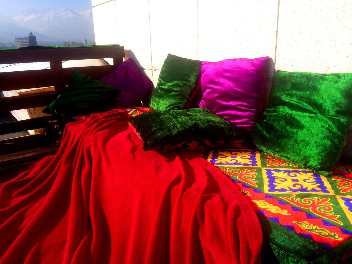 Sky Hostel อัลมาตี ภายนอก รูปภาพ